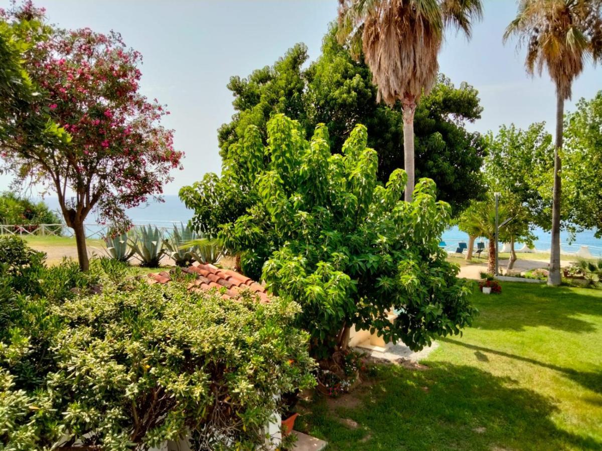 Residence Araba Fenice Тропеа Екстер'єр фото