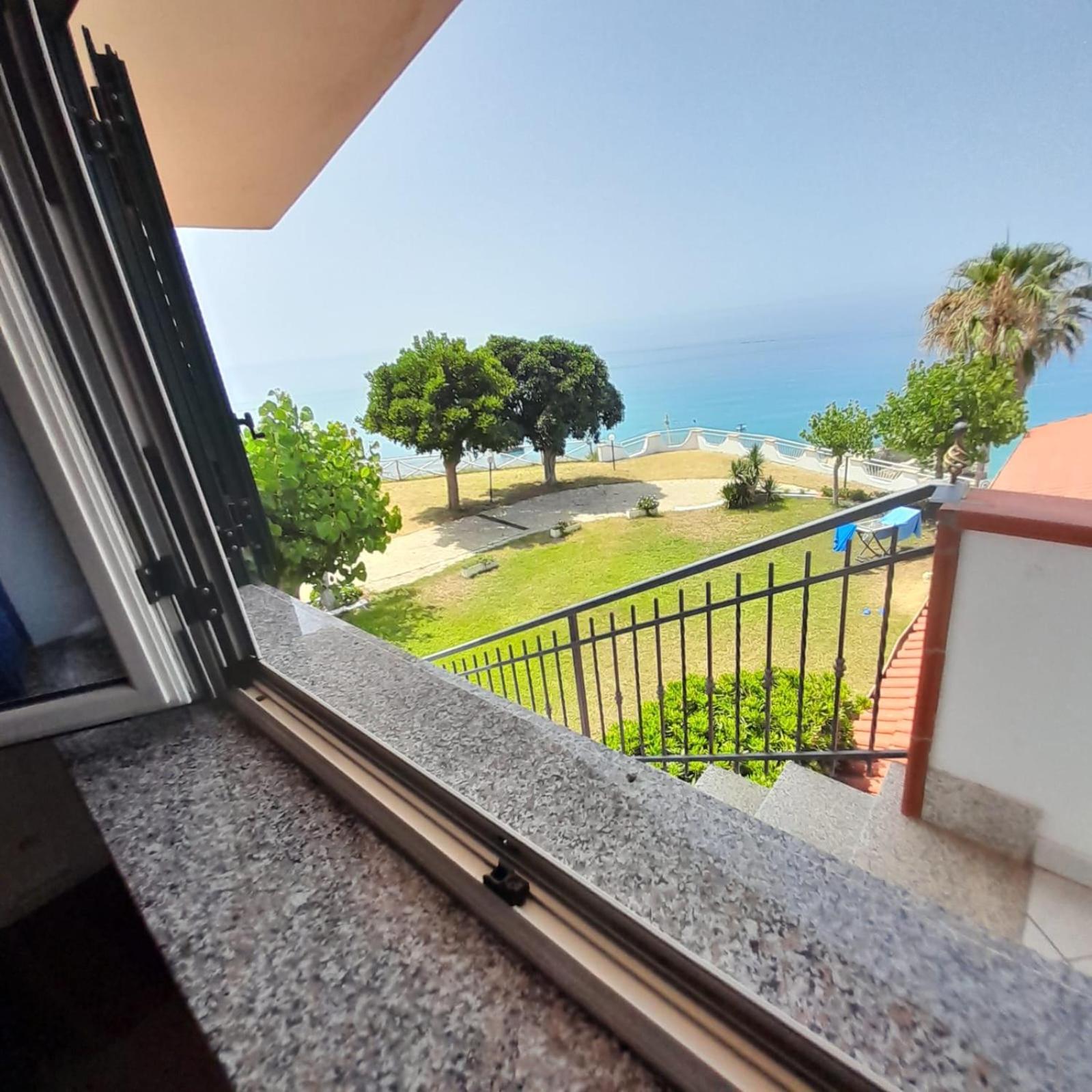 Residence Araba Fenice Тропеа Екстер'єр фото