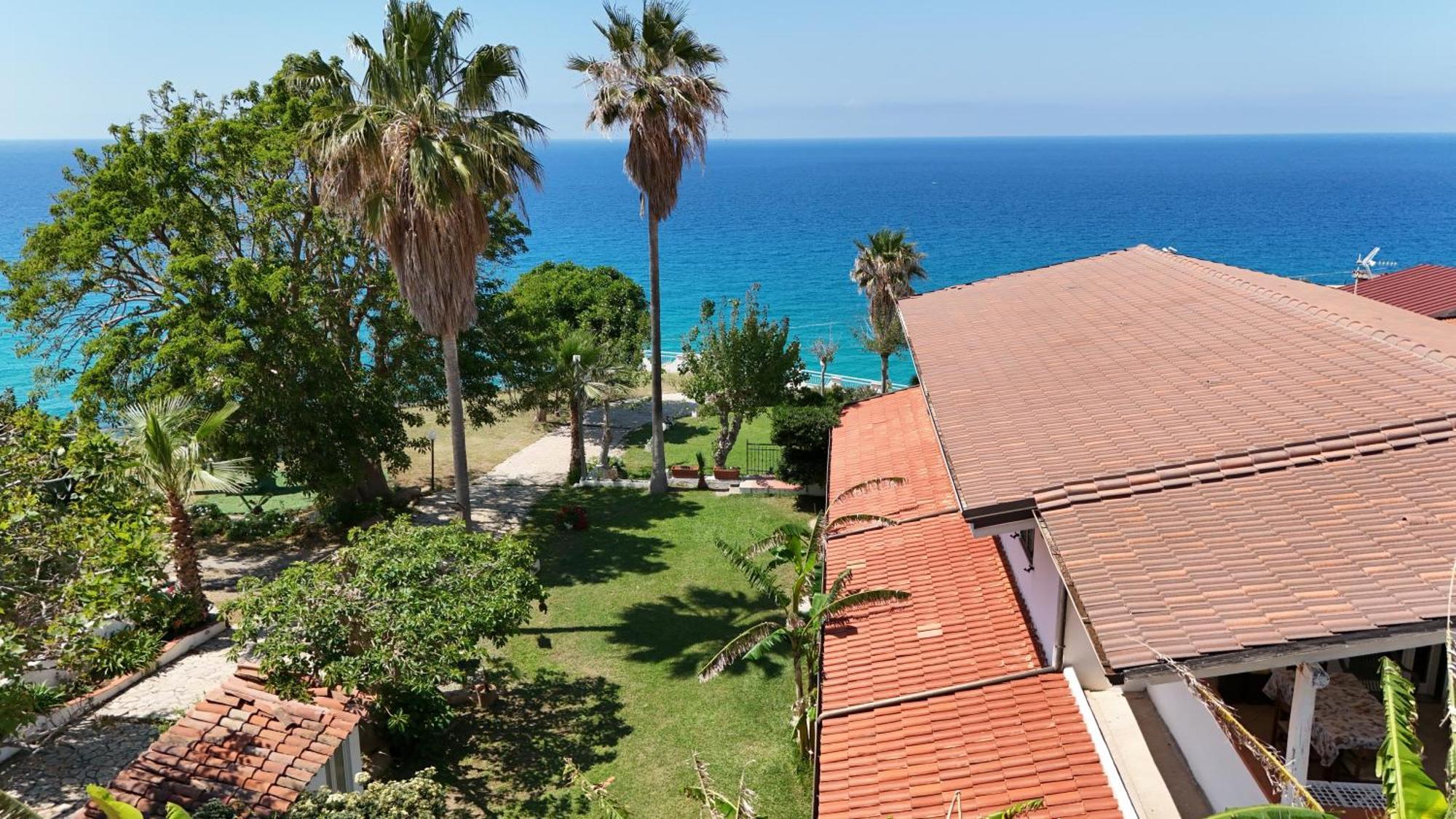 Residence Araba Fenice Тропеа Екстер'єр фото