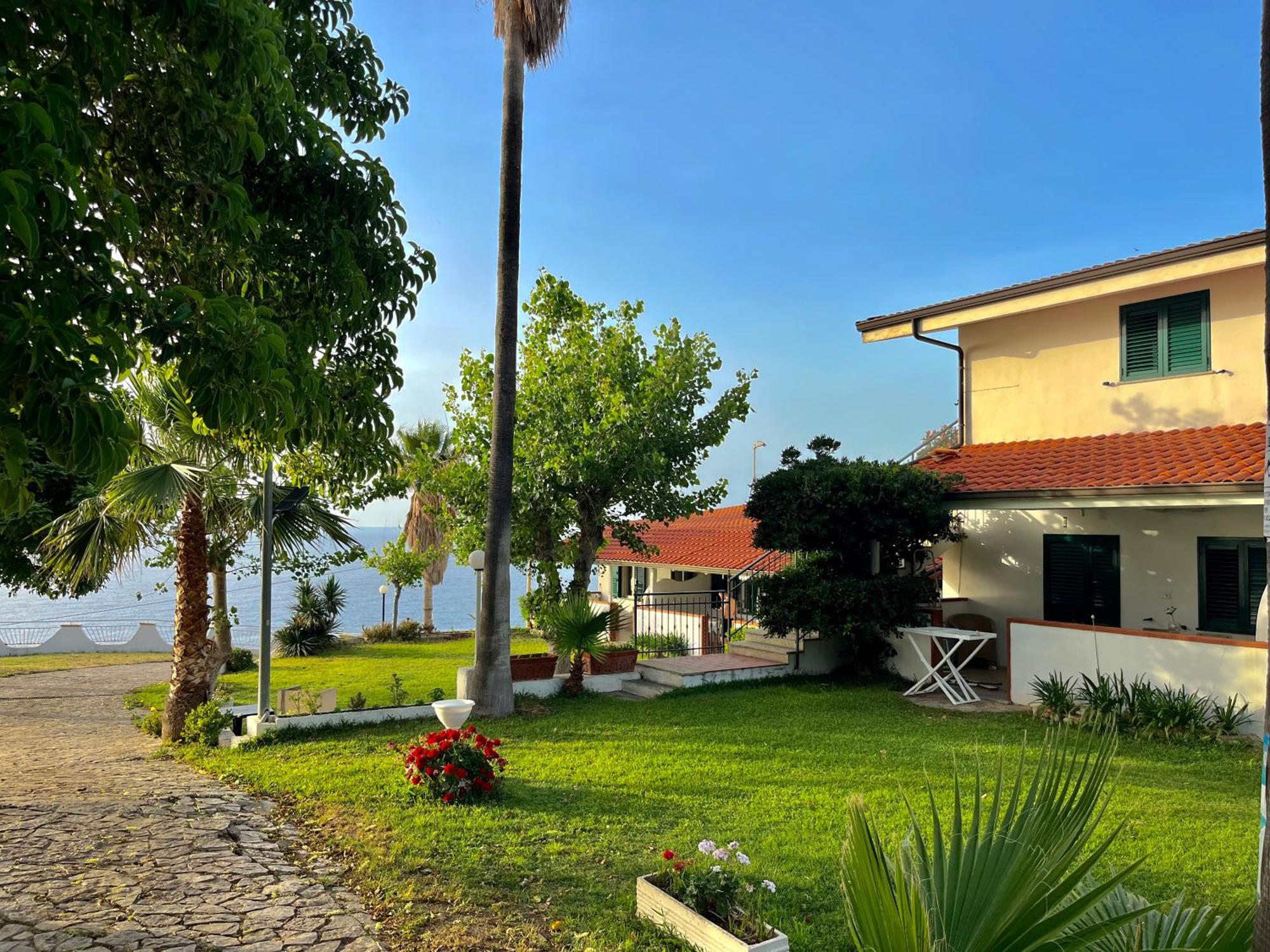 Residence Araba Fenice Тропеа Екстер'єр фото